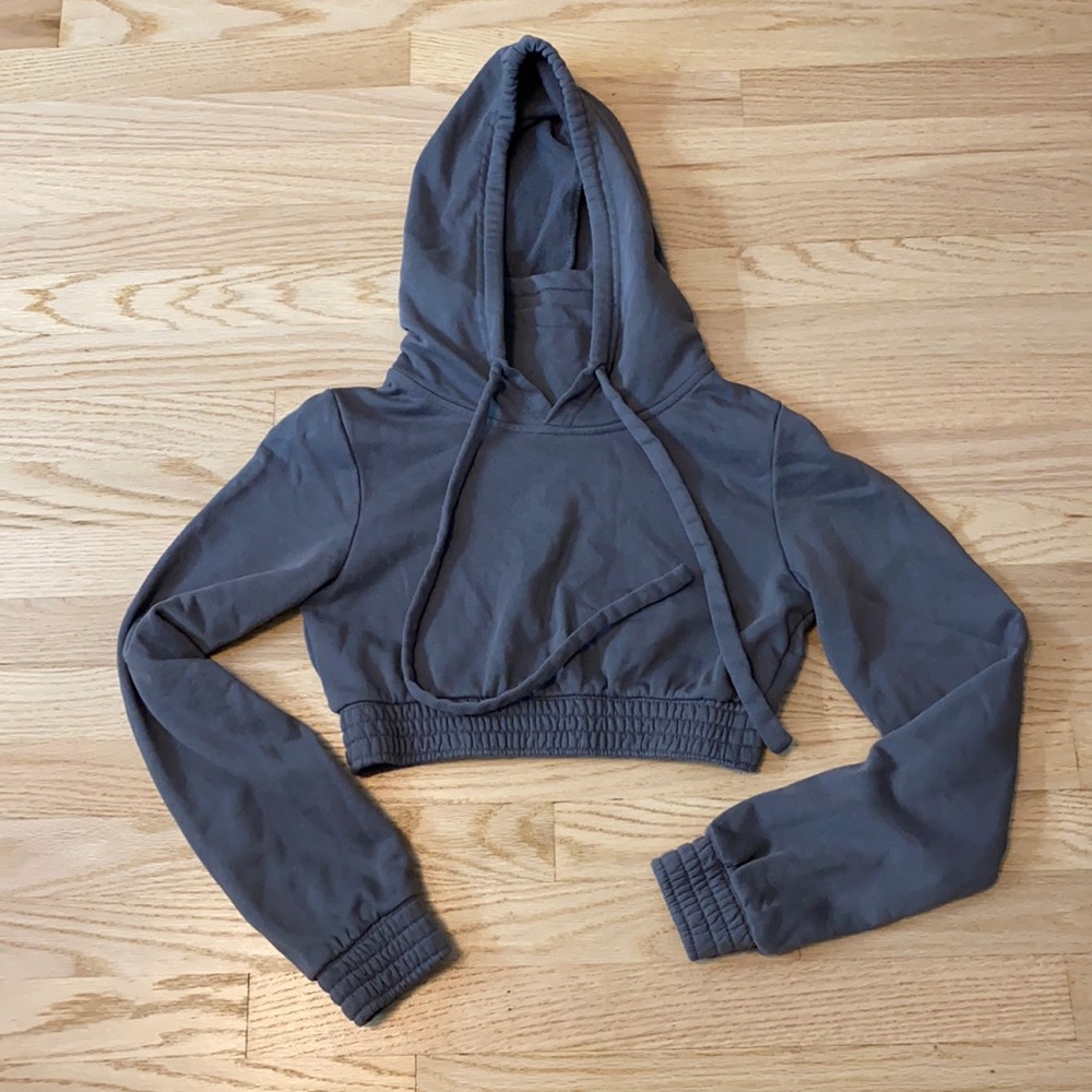 Cropped hoodie
